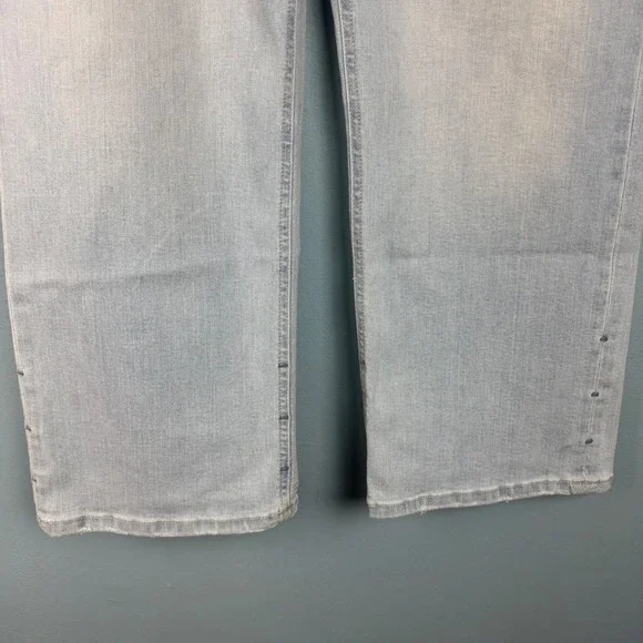 DU/ER Womens Size 33x28 Light Blue Wash Wide Leg Performance Stretch Denim Jeans - Picture 4 of 7